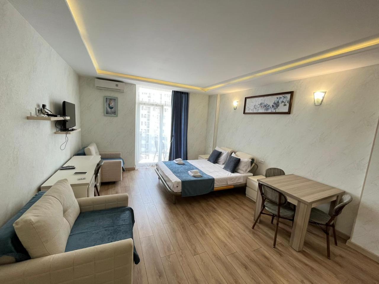 Holiday Premium Apartments Batumi Exteriör bild