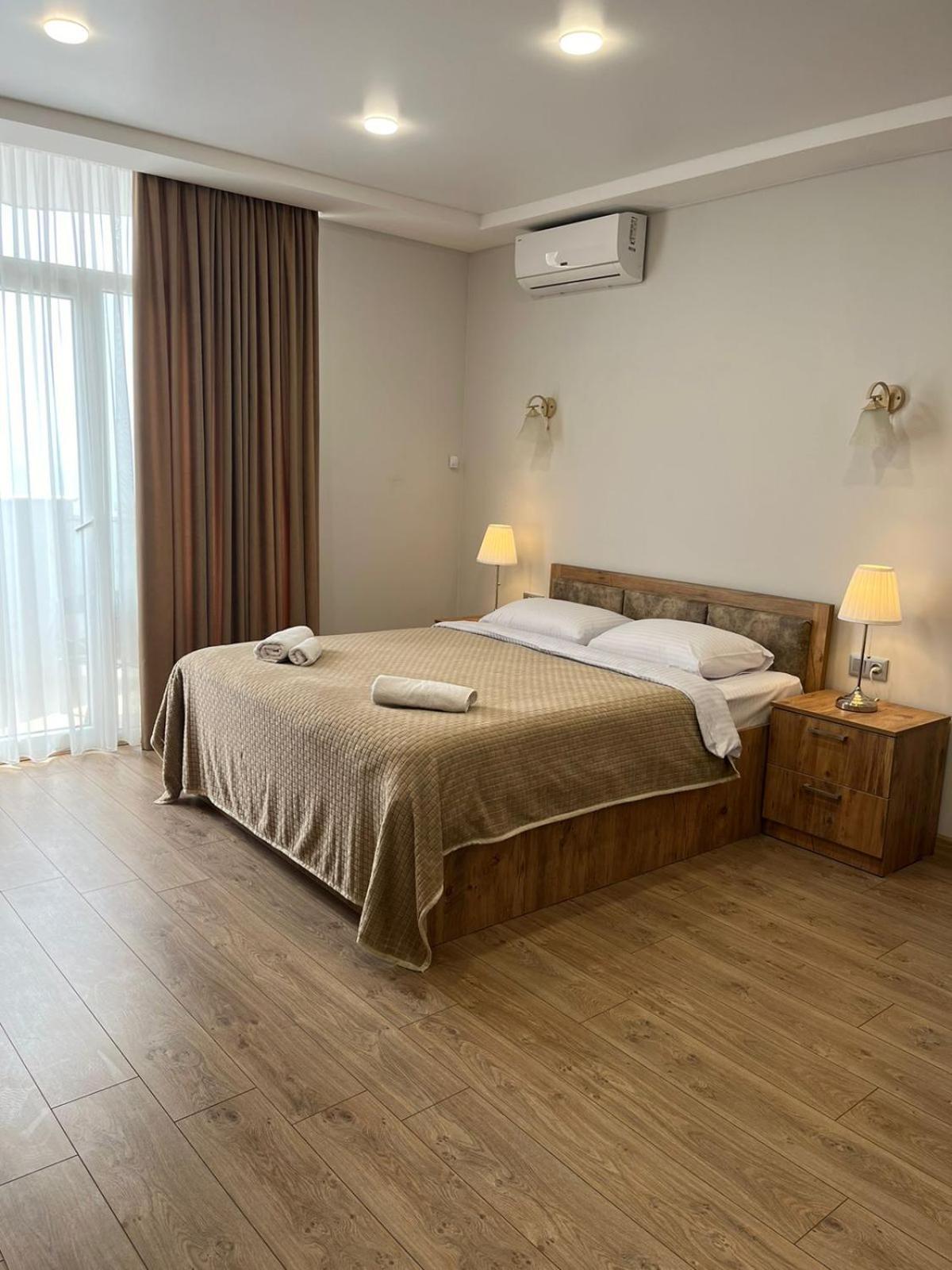 Holiday Premium Apartments Batumi Exteriör bild