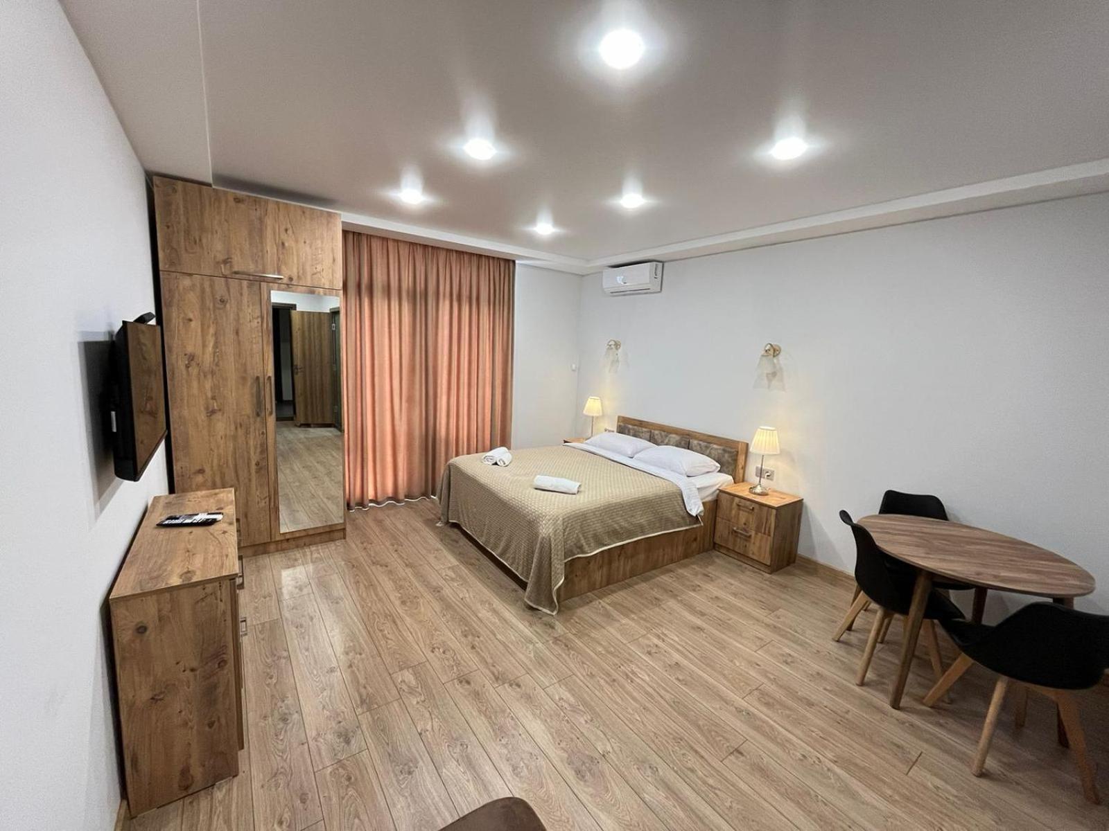 Holiday Premium Apartments Batumi Exteriör bild