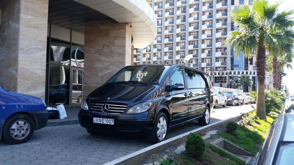 Holiday Premium Apartments Batumi Exteriör bild